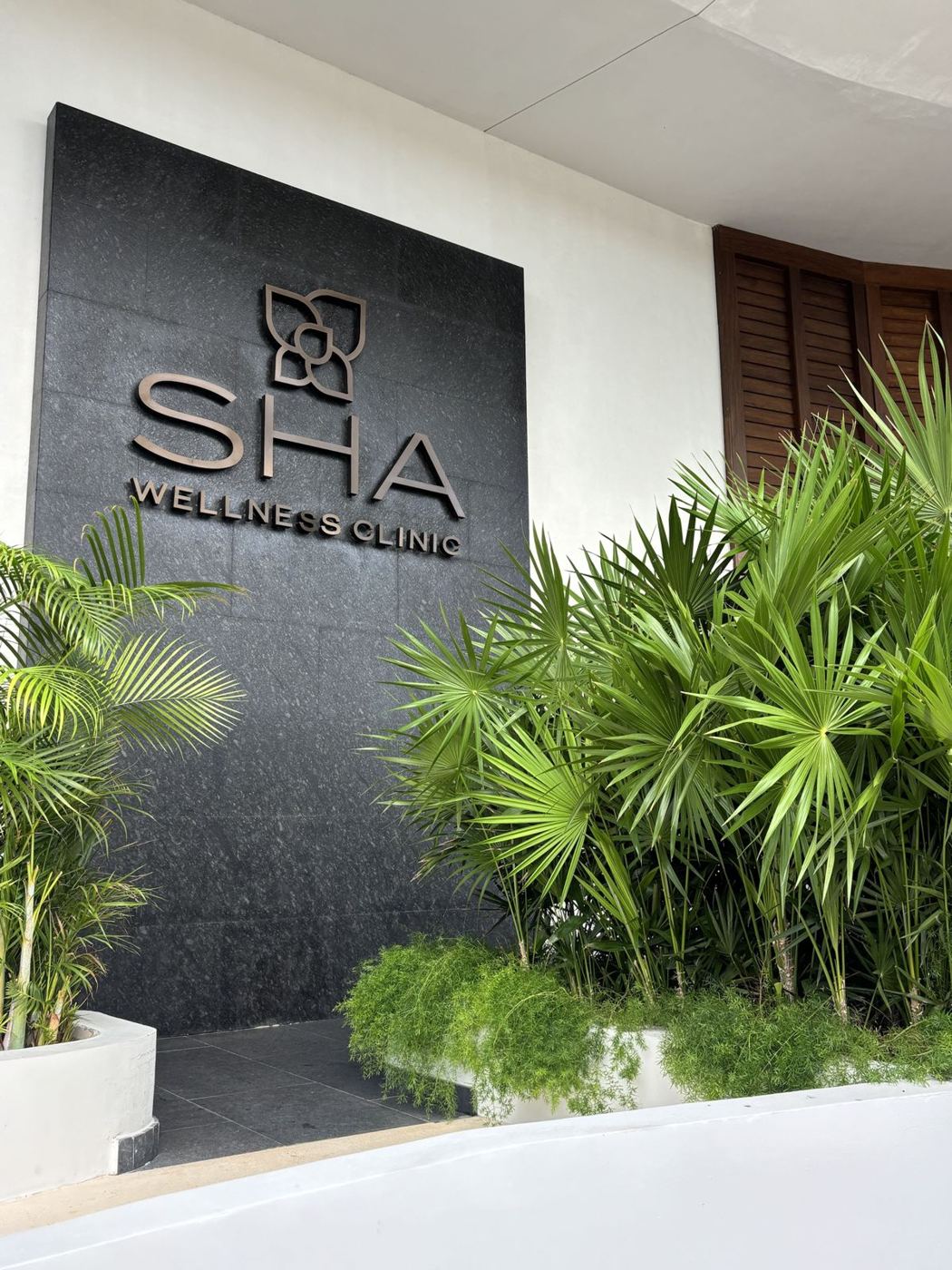 The entrance to SHA Wellness Clinic Mexico