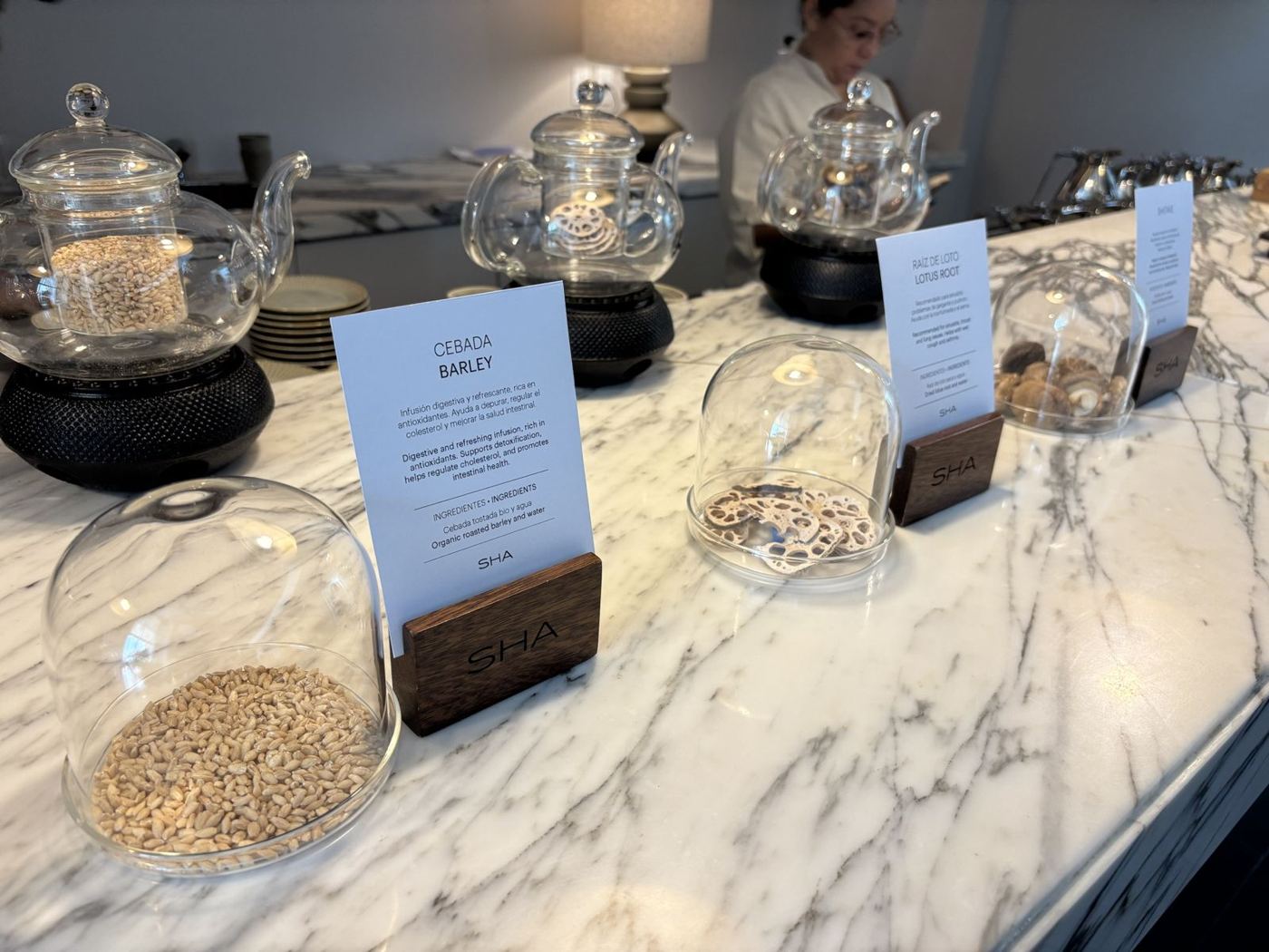 The tea bar, with a card explaining what each tea is for